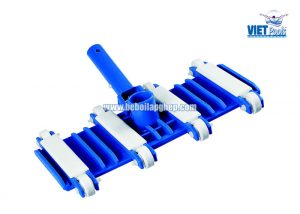 bàn hút vệ sinh bể bơi 8 bánh