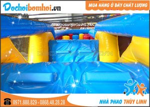nhà phao vượt chướng ngại vật