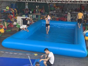 Bể Bơi Vuông Bơm Hơi 5m x 8m 2 bể bơi vuông bơm hơi