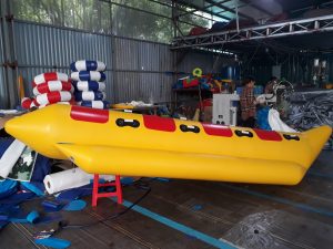 thuyền chuối bơm hơi 4 chỗ