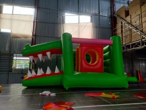 thành hông nhà hơi mini cá sấu