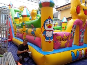 Nhà Phao Lâu Đài Bơm Hơi Pikachu 5m x 10m 4