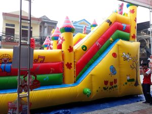Nhà Phao Nhún Bơm Hơi Chú Hề Tinh Nghịch 4,2m x 8m 3 Nhà Phao Nhún Bơm Hơi Chú Hề Tinh Nghịch 4,2m x 8m 7
