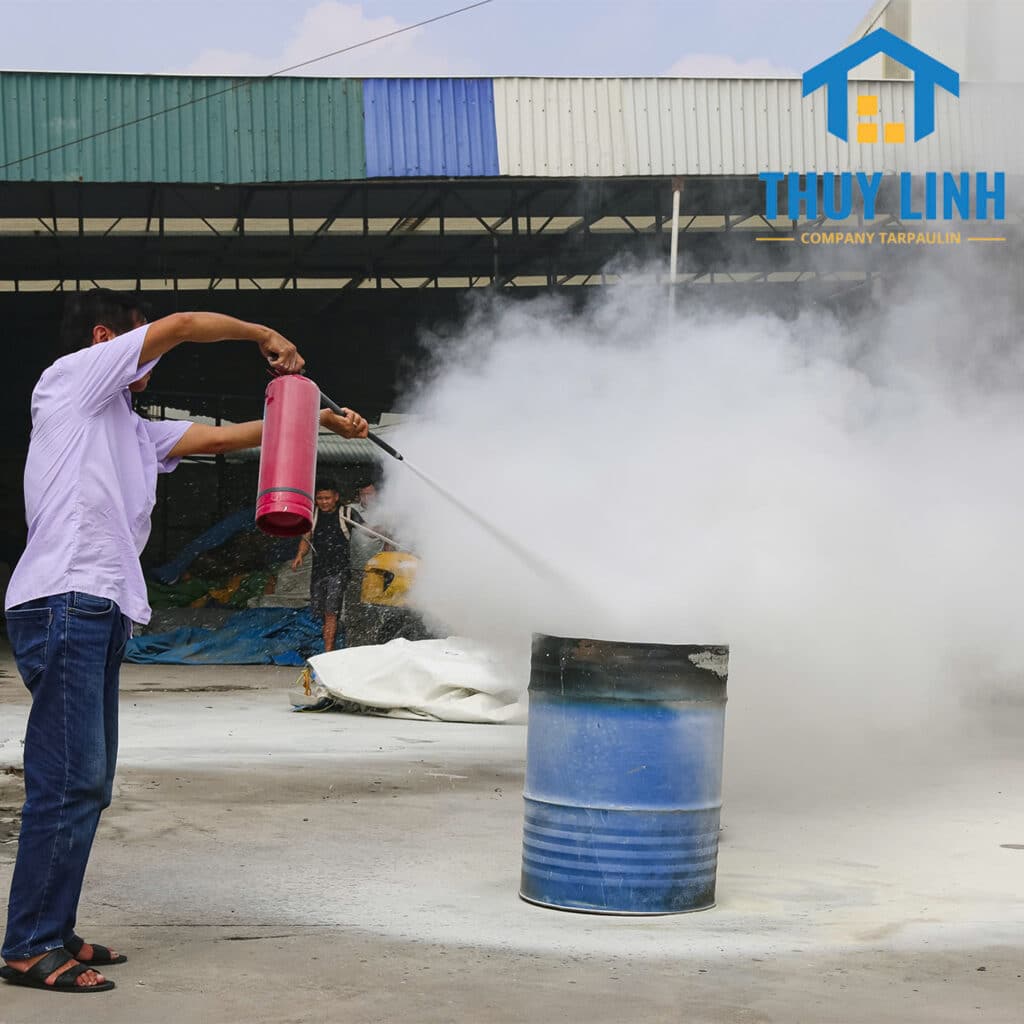 TẬP HUẤN VÀ THỰC HÀNH PHÒNG CHÁY CHỮA CHÁY TẠI CÔNG TY THÙY LINH 4