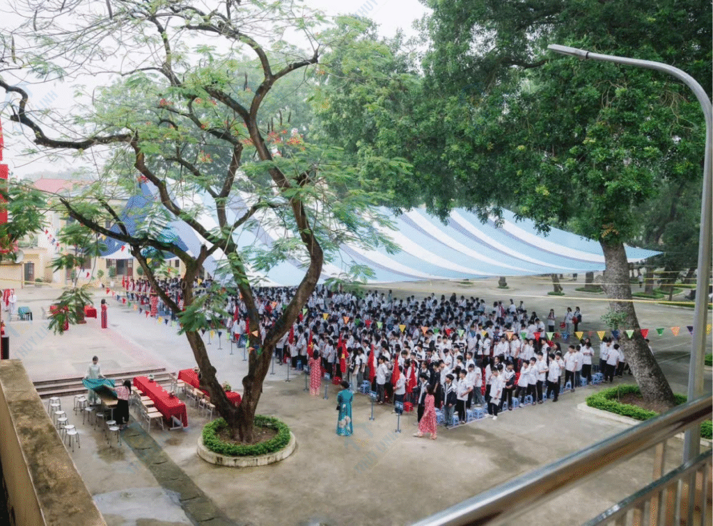 Dù 2 Mái Sự Kiện Tại Trường THCS Văn Bình 13