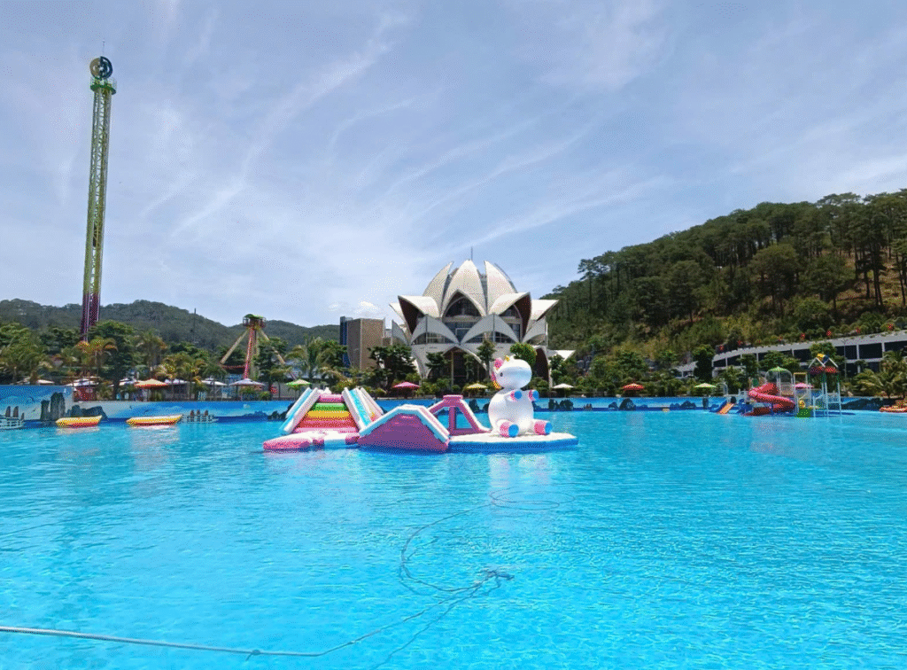 Mô Hình Bơm Hơi Tại Tea Resort Prenn Đà Lạt No1 10