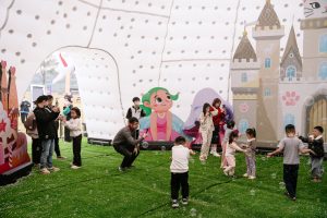 Lều Mái Vòm Tuyết Bơm Hơi Đổi Màu Số 1 Thị Trường 2 Lều Mái Vòm Tuyết Bơm Hơi Đổi Màu Số 1 Thị Trường 9