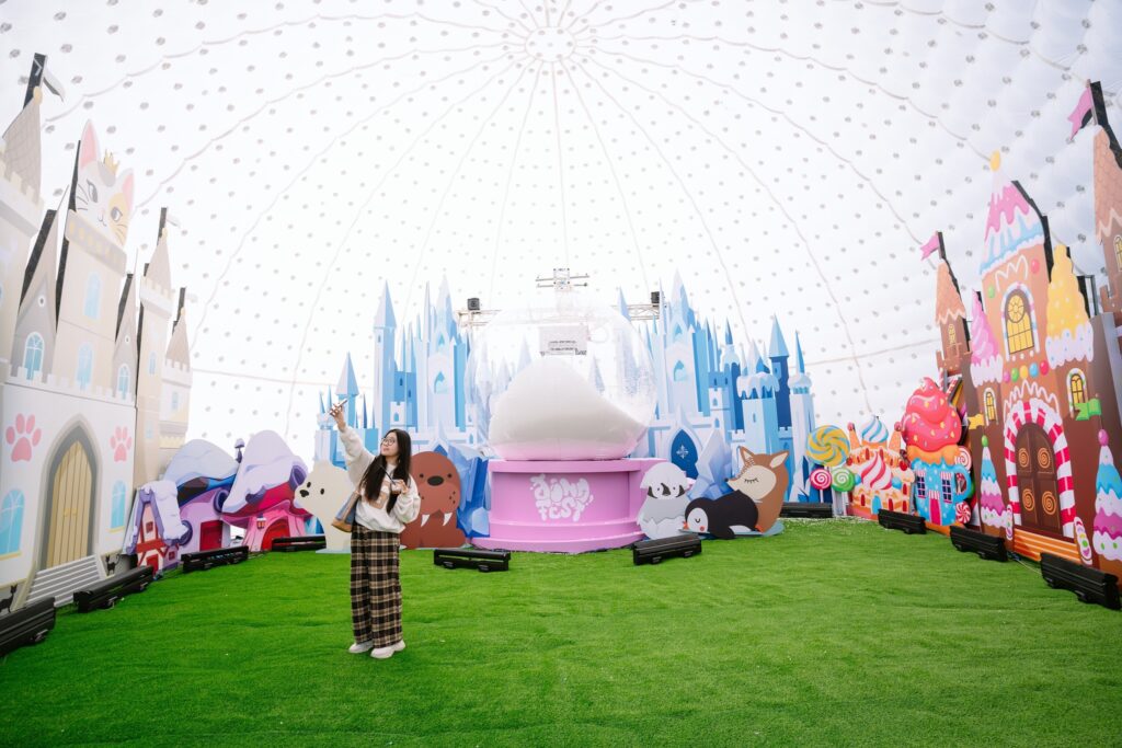 Lều Mái Vòm Tuyết Bơm Hơi Đổi Màu Số 1 Thị Trường 15