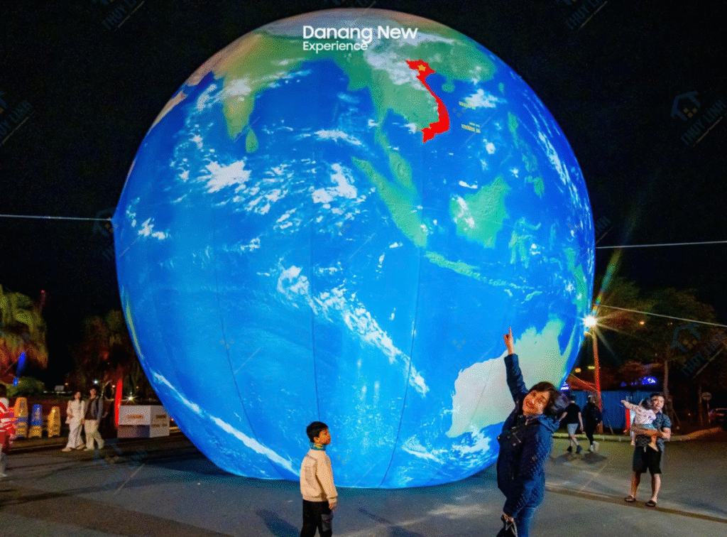 Mô hình trái đất bơm hơi 10m