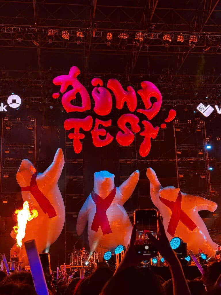 Mô Hình Bơm Hơi Gấu Khổng Lồ Tại Đông Fest 2025 17