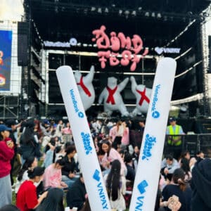 Mô Hình Bơm Hơi Gấu Khổng Lồ Tại Đông Fest 2025 15