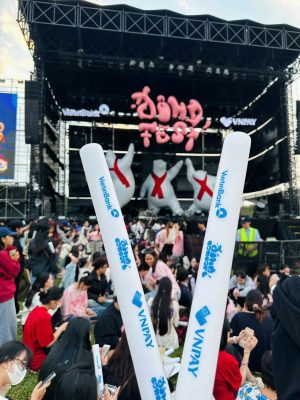 Mô Hình Bơm Hơi Gấu Khổng Lồ Tại Đông Fest 2025 15