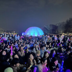 Lều Mái Vòm Tuyết Bơm Hơi Đổi Màu Số 1 Thị Trường 11